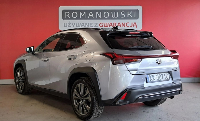 Lexus UX cena 184900 przebieg: 4091, rok produkcji 2023 z Kraków małe 529